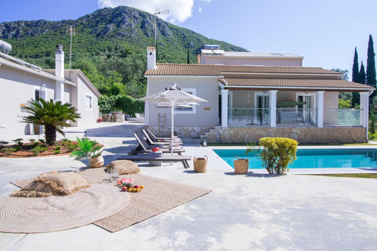 Grande Terra Villas With Swimming Pool Spartylas Екстер'єр фото